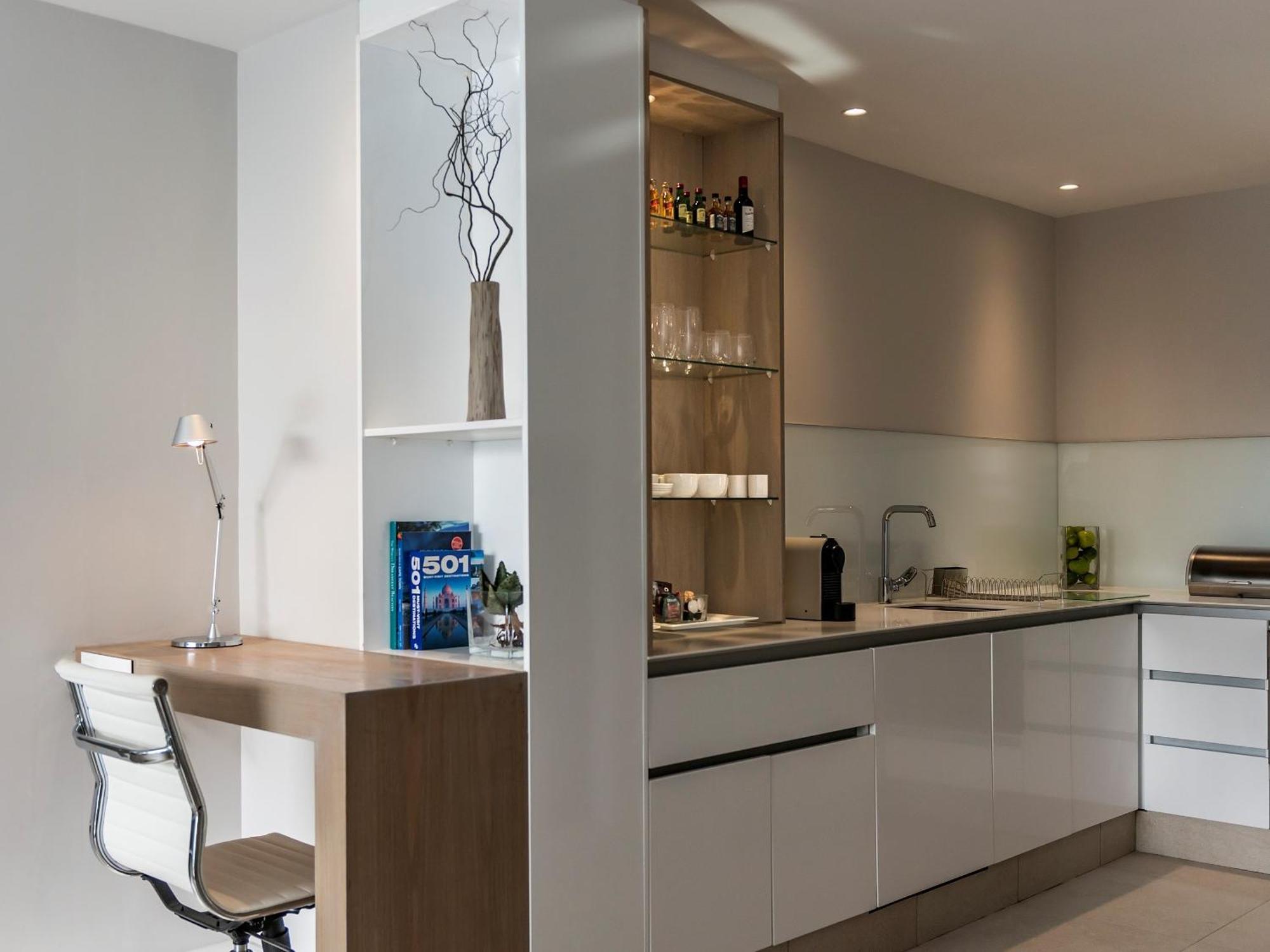 Penthouse-Suite mit 1 Schlafzimmer, Pool und Meerblick