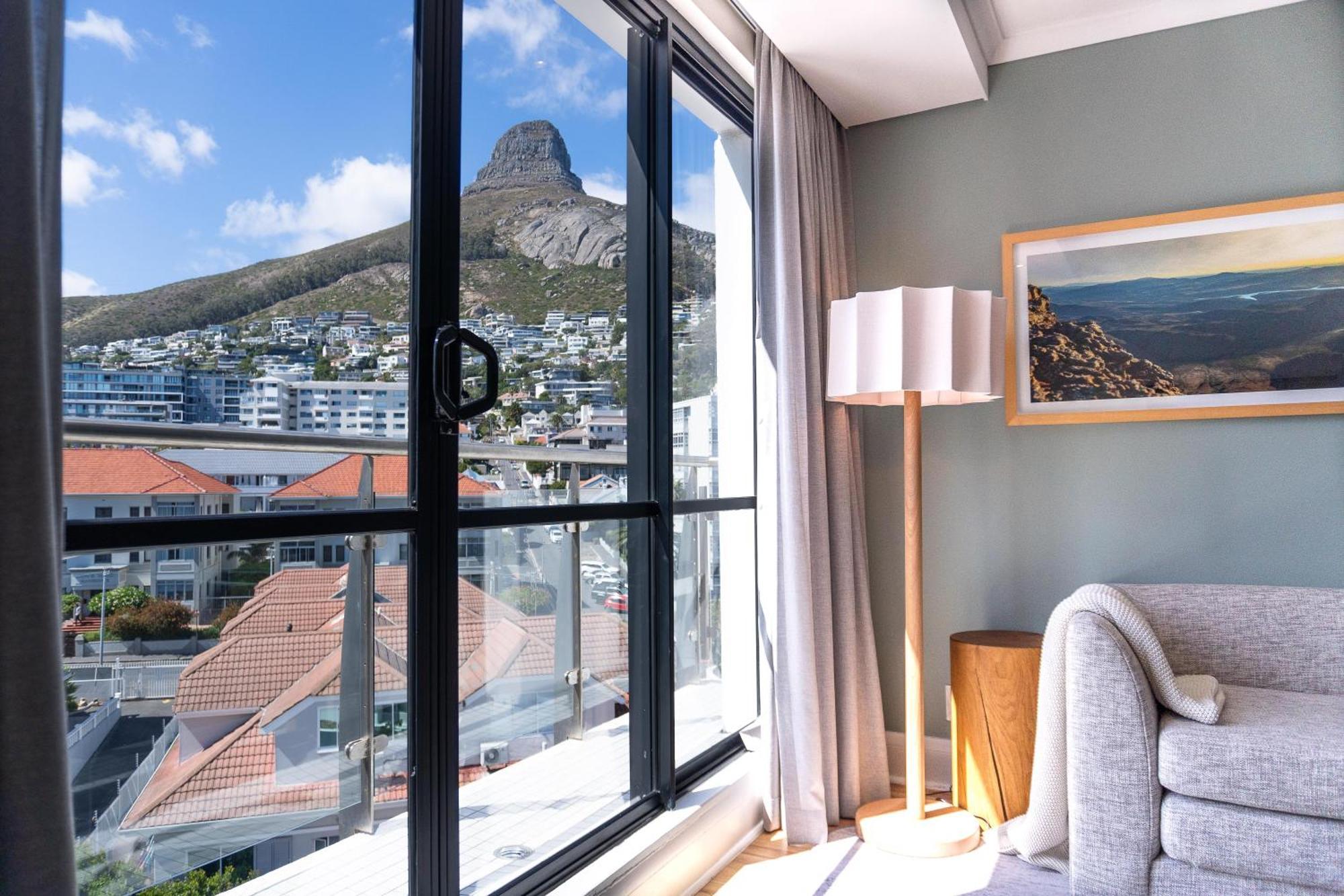 Apartment mit Bergblick und Balkon